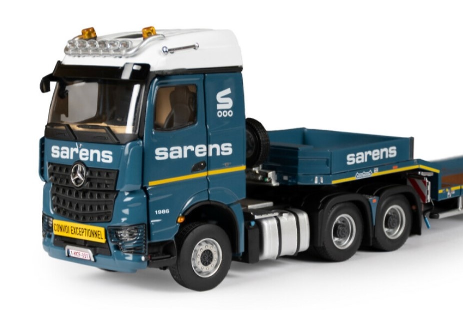 Mercedes Benz Arocs 6x4 mit Auflieger Nooteboom MCOS 4 Achsen - Sarens IMC Models Masstab 1/50 