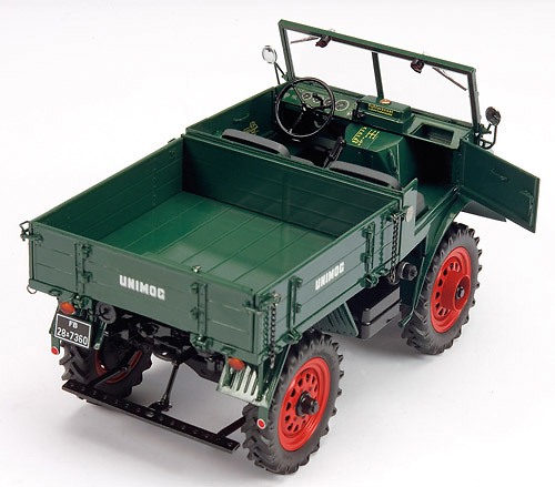 Mercedes Unimog 401 Schuco 00135 Maßstab 1/18 