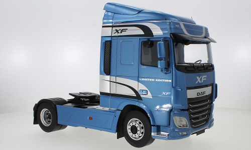 Daf XF Space Cab - Metallic Blue Premium ClassiXXs PCL30213 scale 1/18 