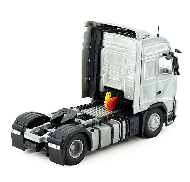 Kit Volvo FH02 Globetrotter 4x2 Tekno 87405 scale 1/50 