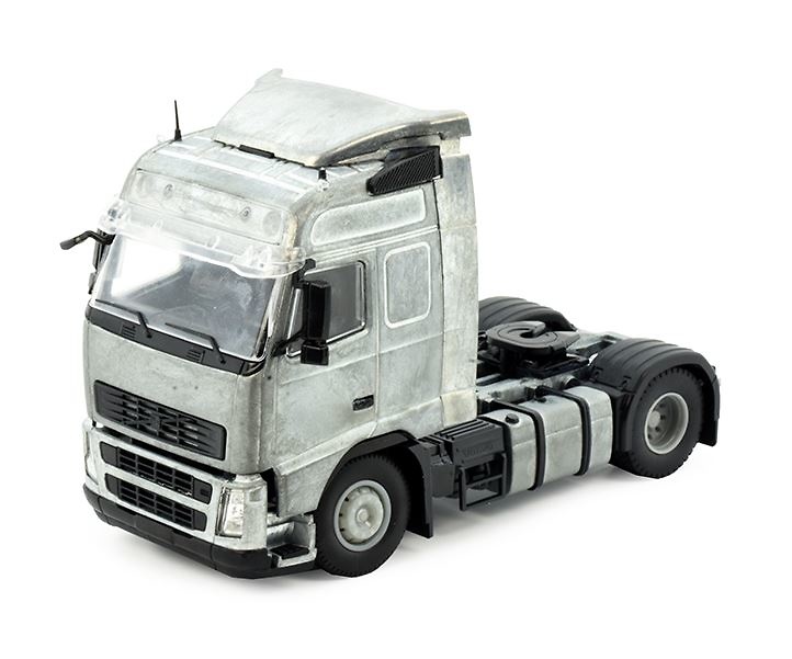 Kit Volvo FH02 Globetrotter 4x2 Tekno 87405 scale 1/50 