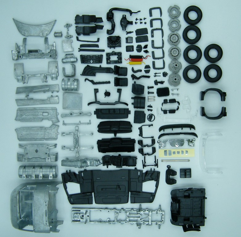 Renault T High kit Tekno 82757 scale 1/50 