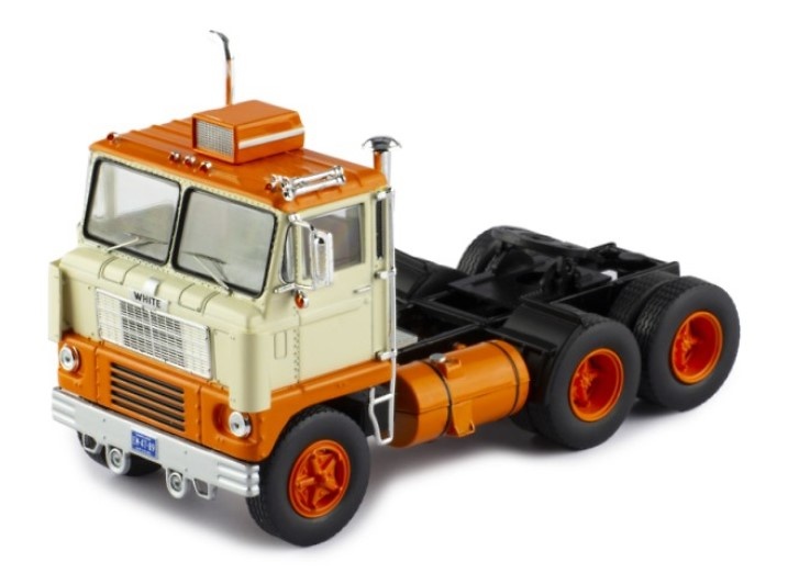 Scale model truck White 7400 Ixo Models Tr188 scale 1/43 