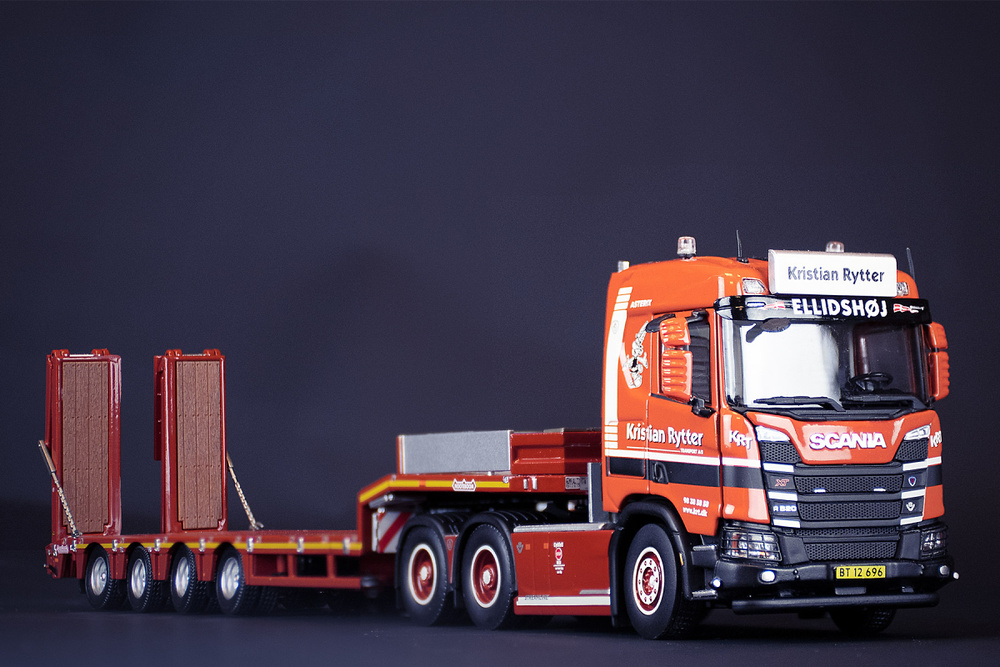 Scania XT medium roof 6X4 with nootebom MCOS 4 axle semi low loader with ramps IMC models 1/50 scale 