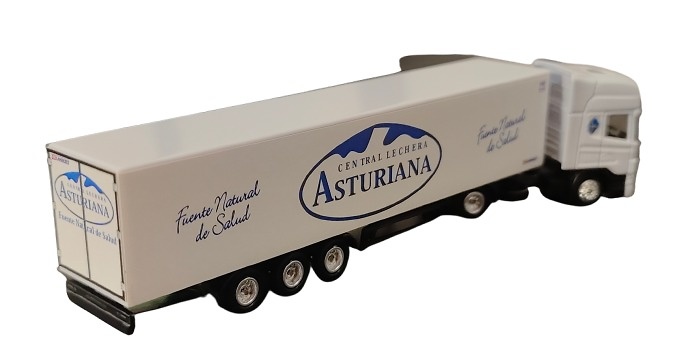 Scania truck + closed box, Central Lechera Asturiana to scale 1/87 (without rear-view mirrors) 