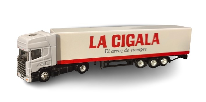 Scania truck + closed box, La Cigala in 1/87th scale (without rear-view mirrors) 