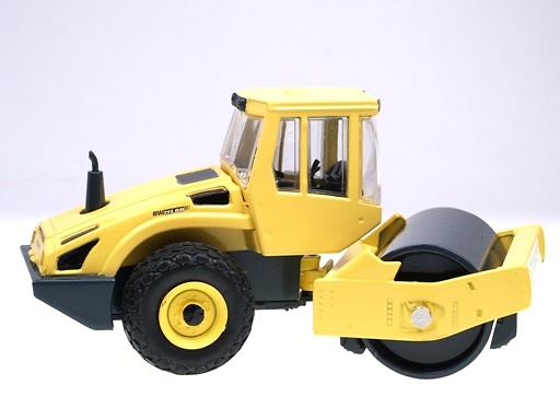 BOMAG BW 213 DH 4 Compactadora Ruedas Bomag 1/50 