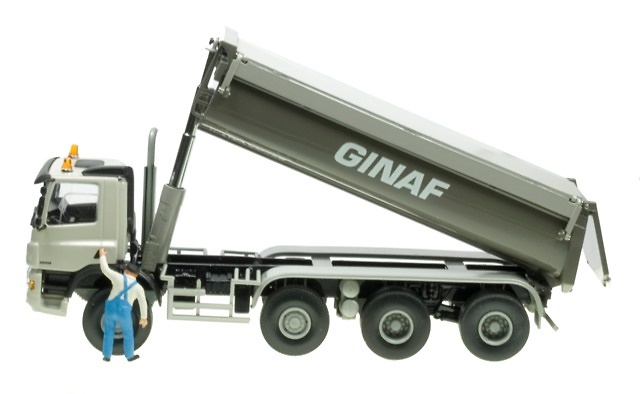 GINAF 8x4 Volquete Liontoys 1/50 