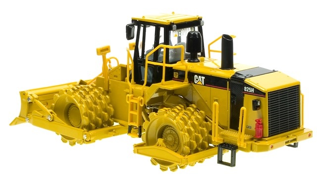 国内配送】 CAT828H Soil Compactor 1:50 ミニカー - atamlausanne.ch